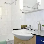 Elite Hotel 3*